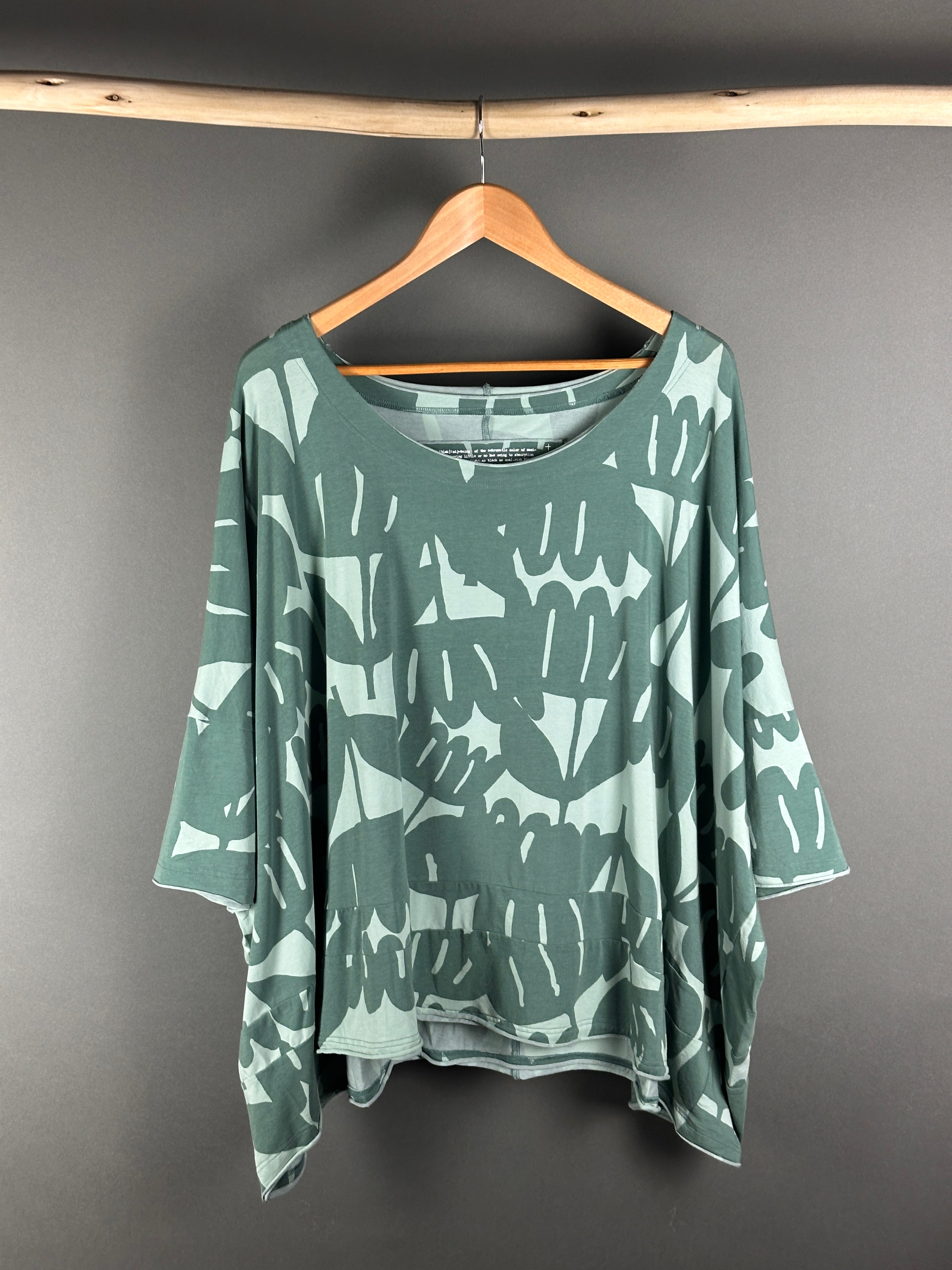 Black Label top in grass print