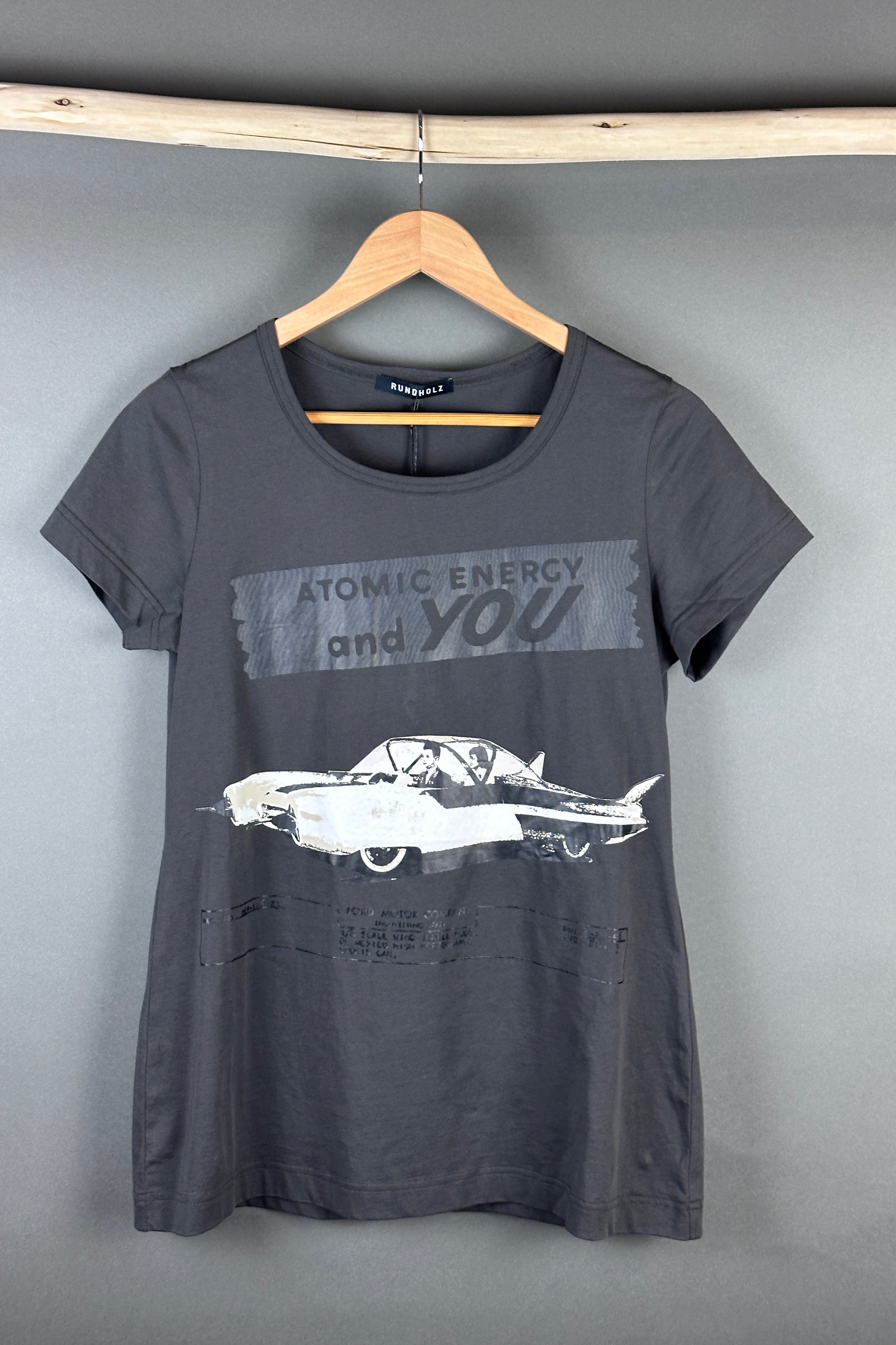 Studio Rundholz Dip Tee car print