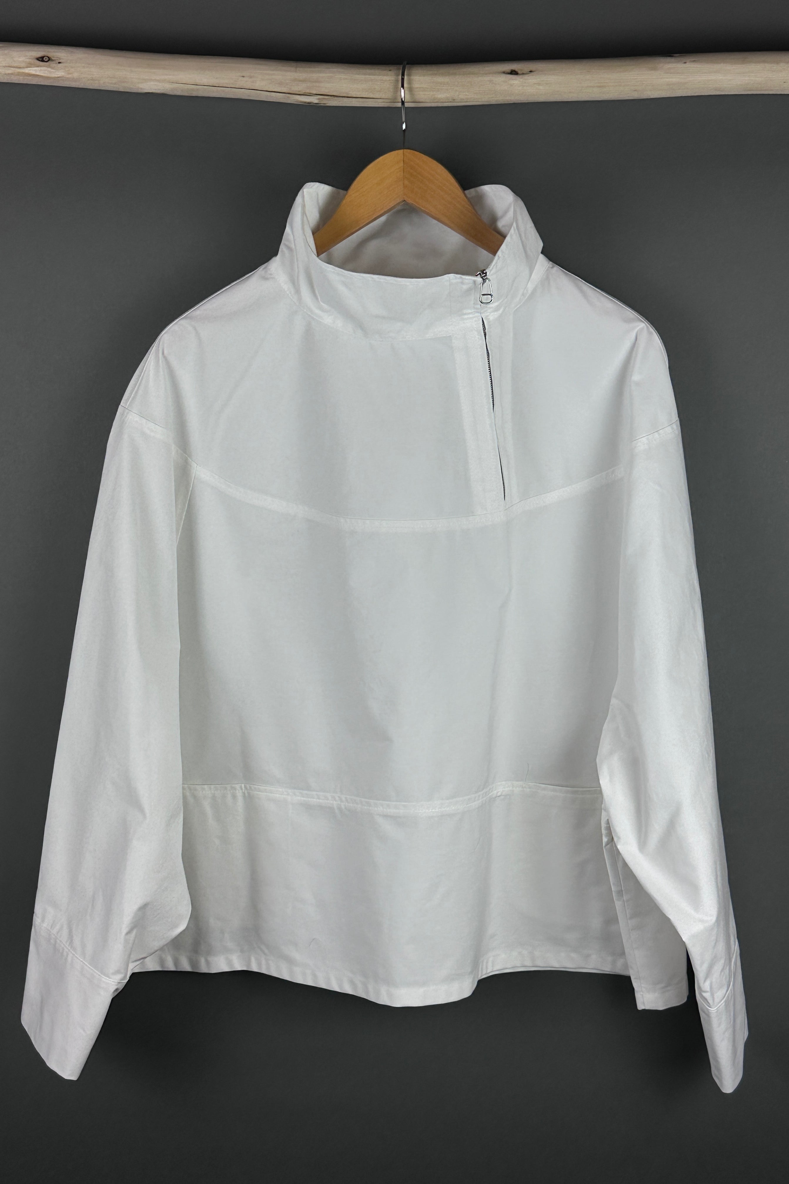 Annette Gortz white Top Cebo