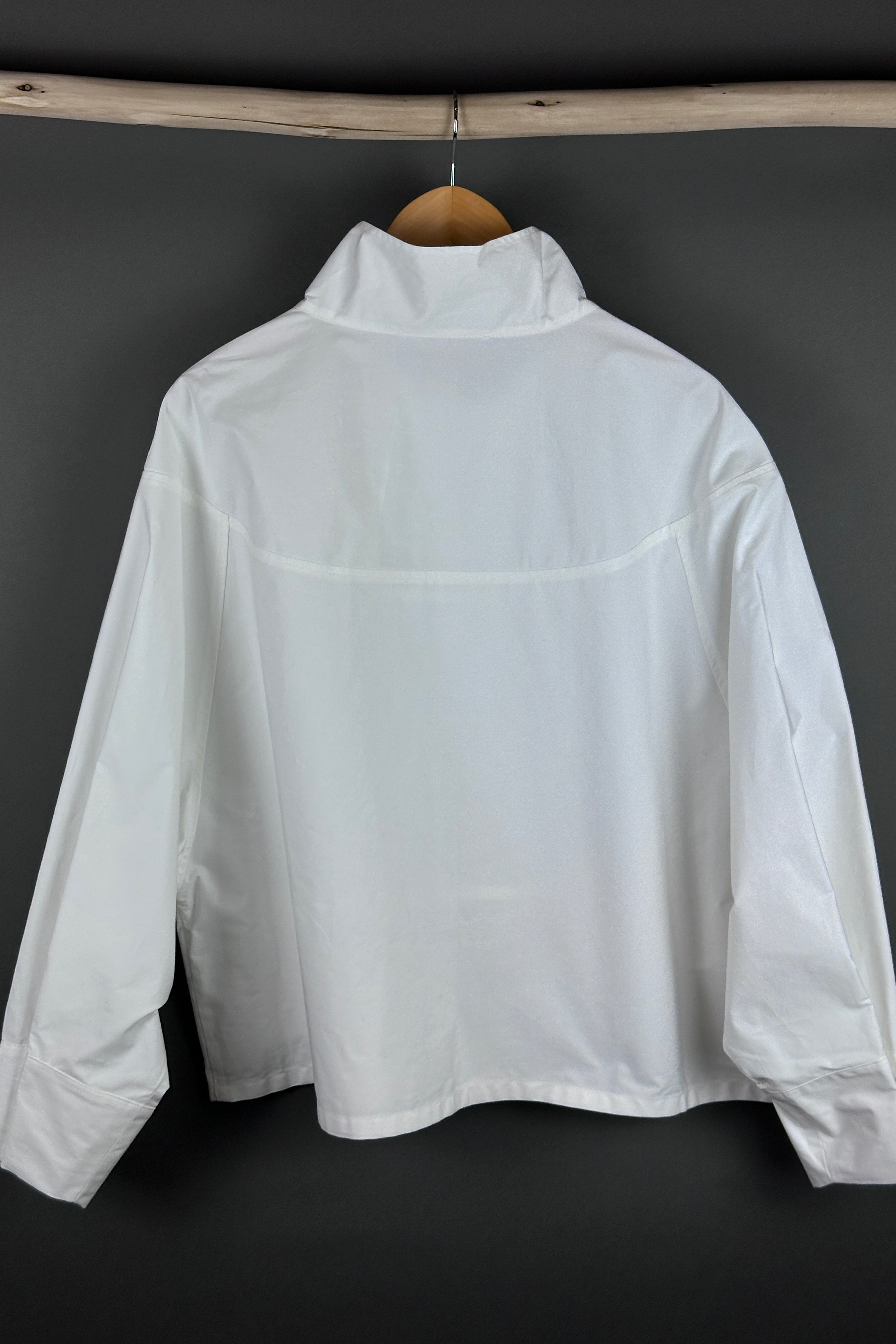 Annette Gortz white Top Cebo