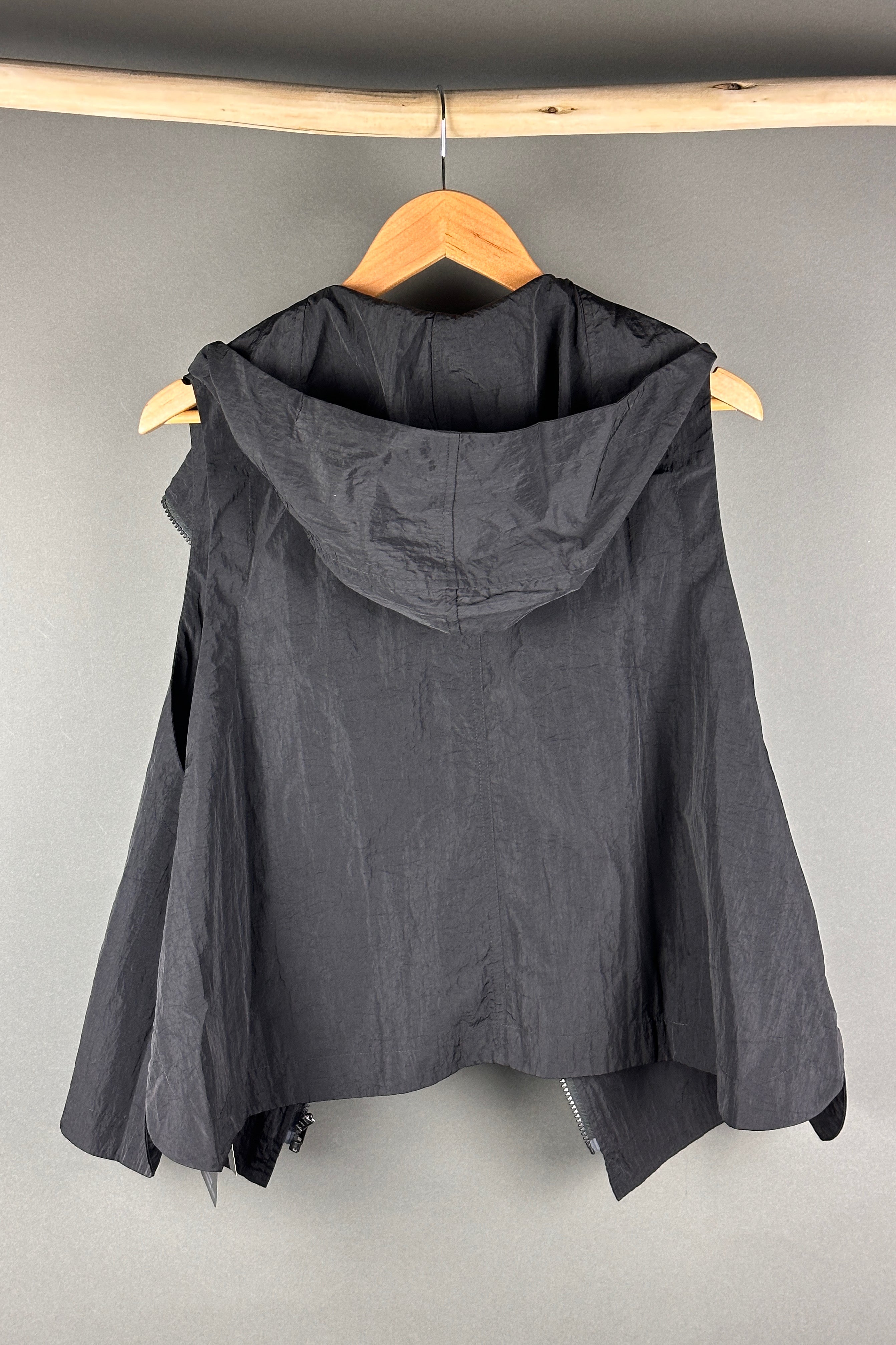 Moyuru Vest with zip