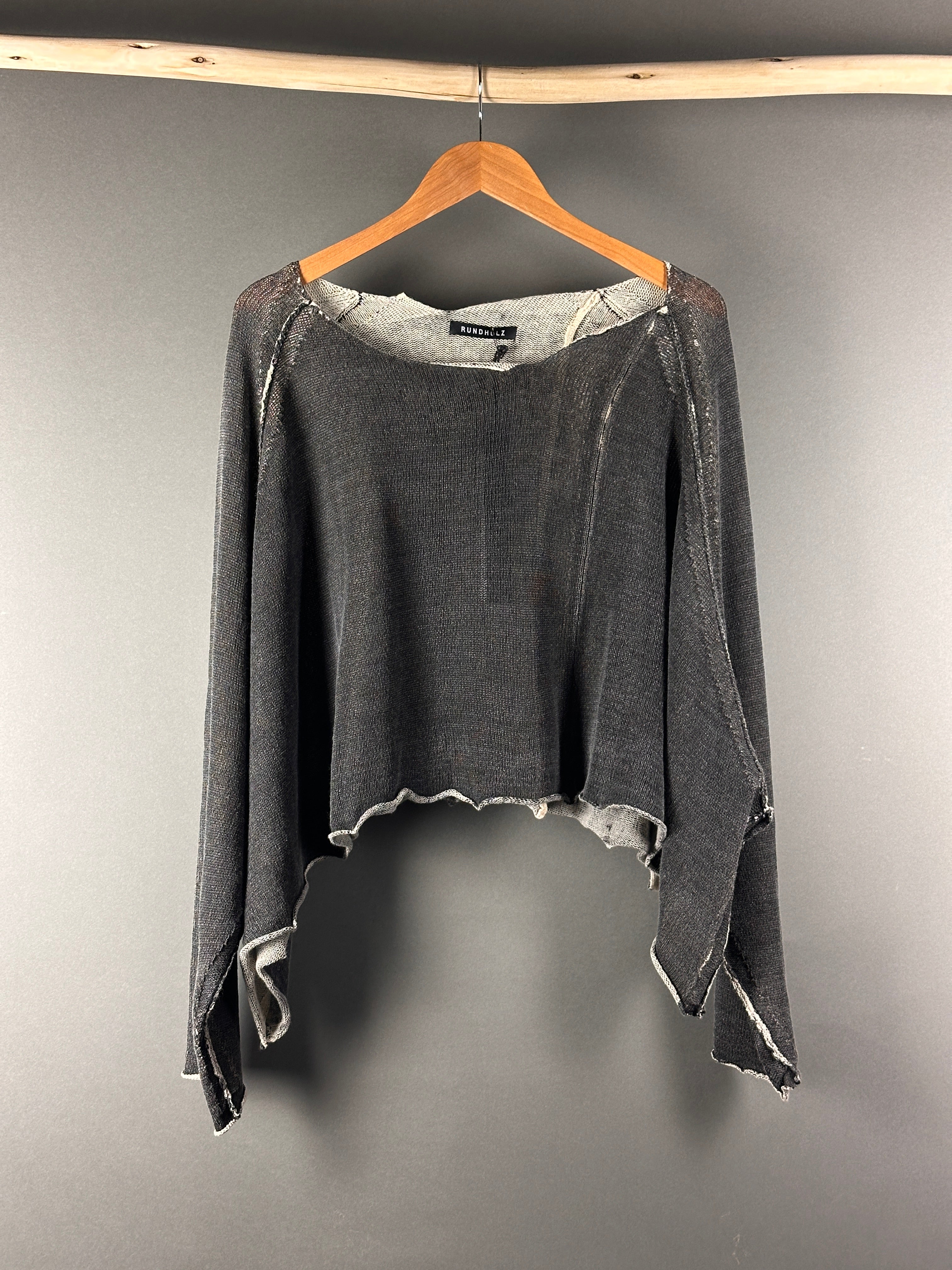 Mainline crop top in  blk/marshmallow