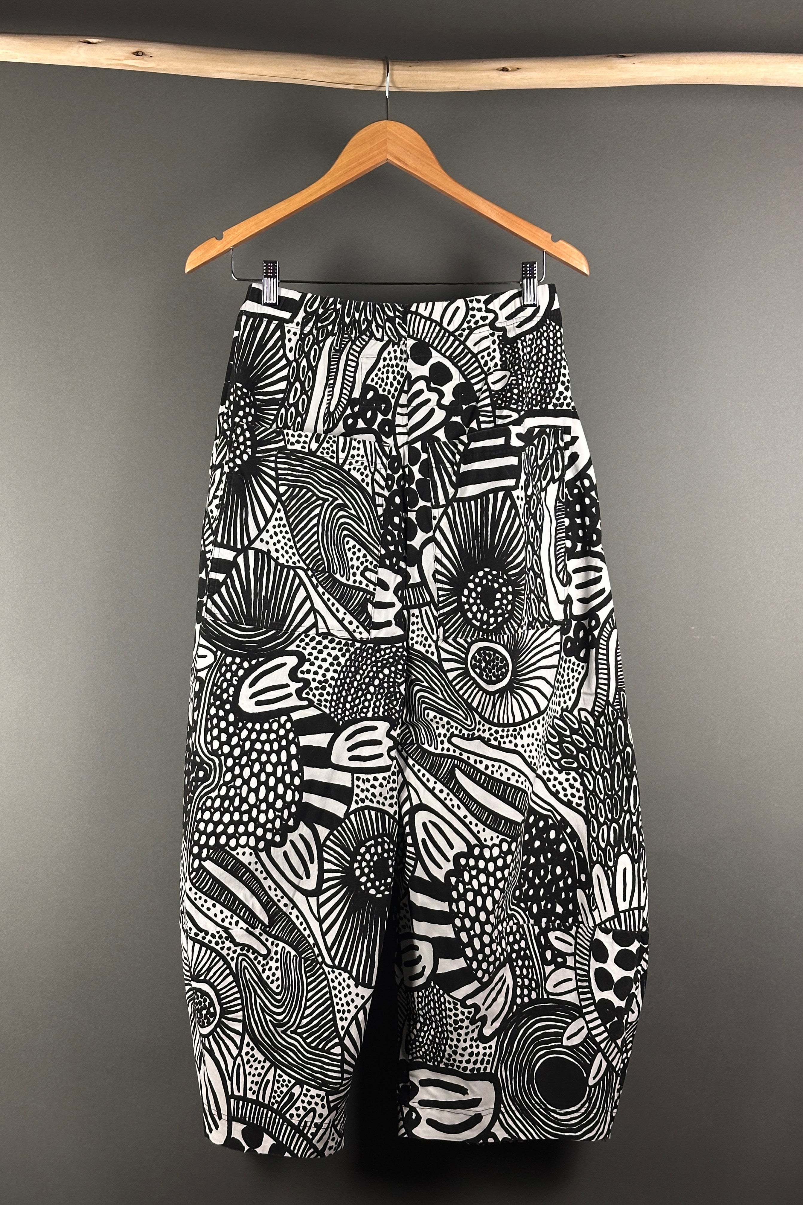 Black Label pants in black print