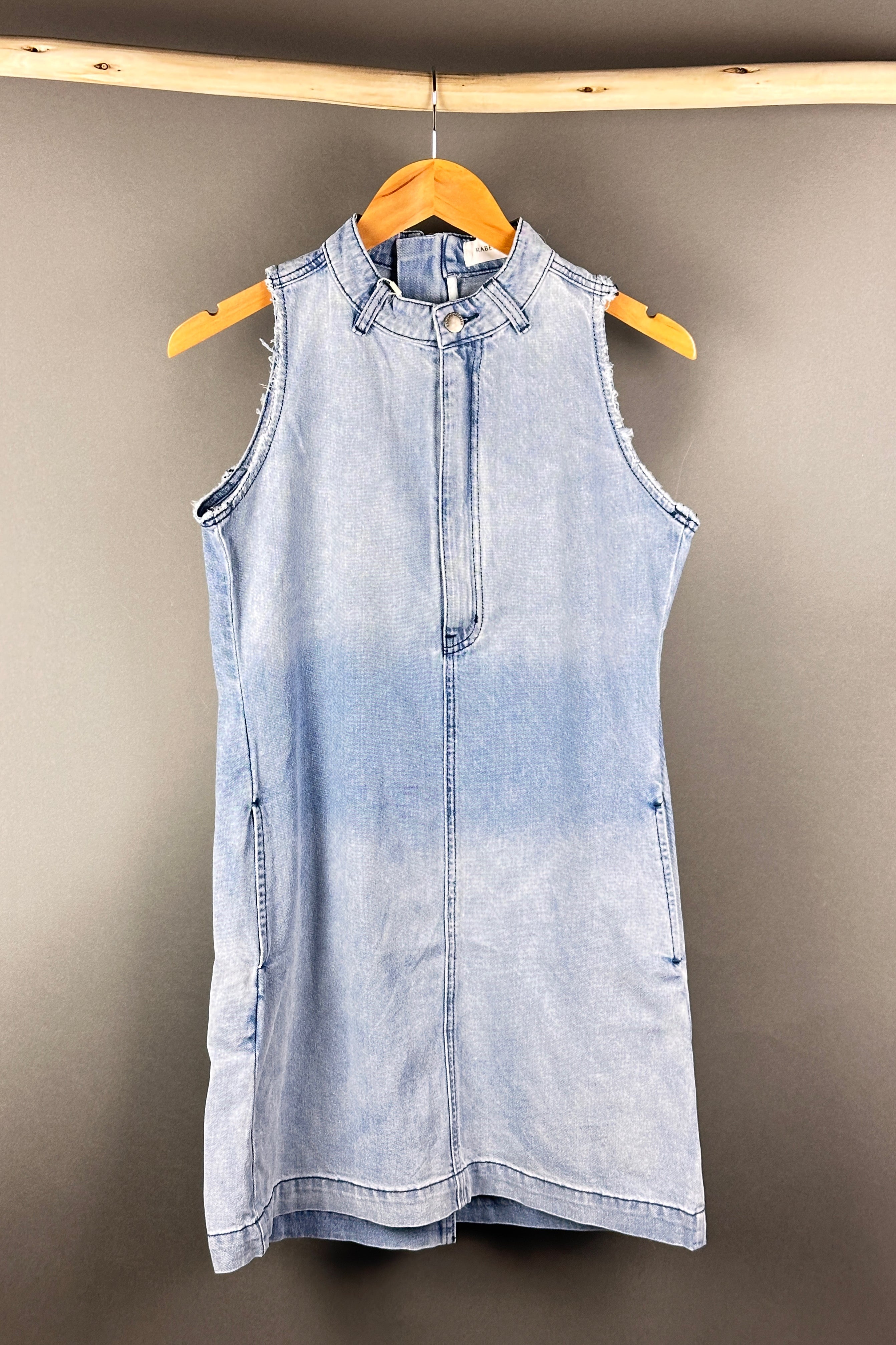 Rabens Saloner light denim dress Fee