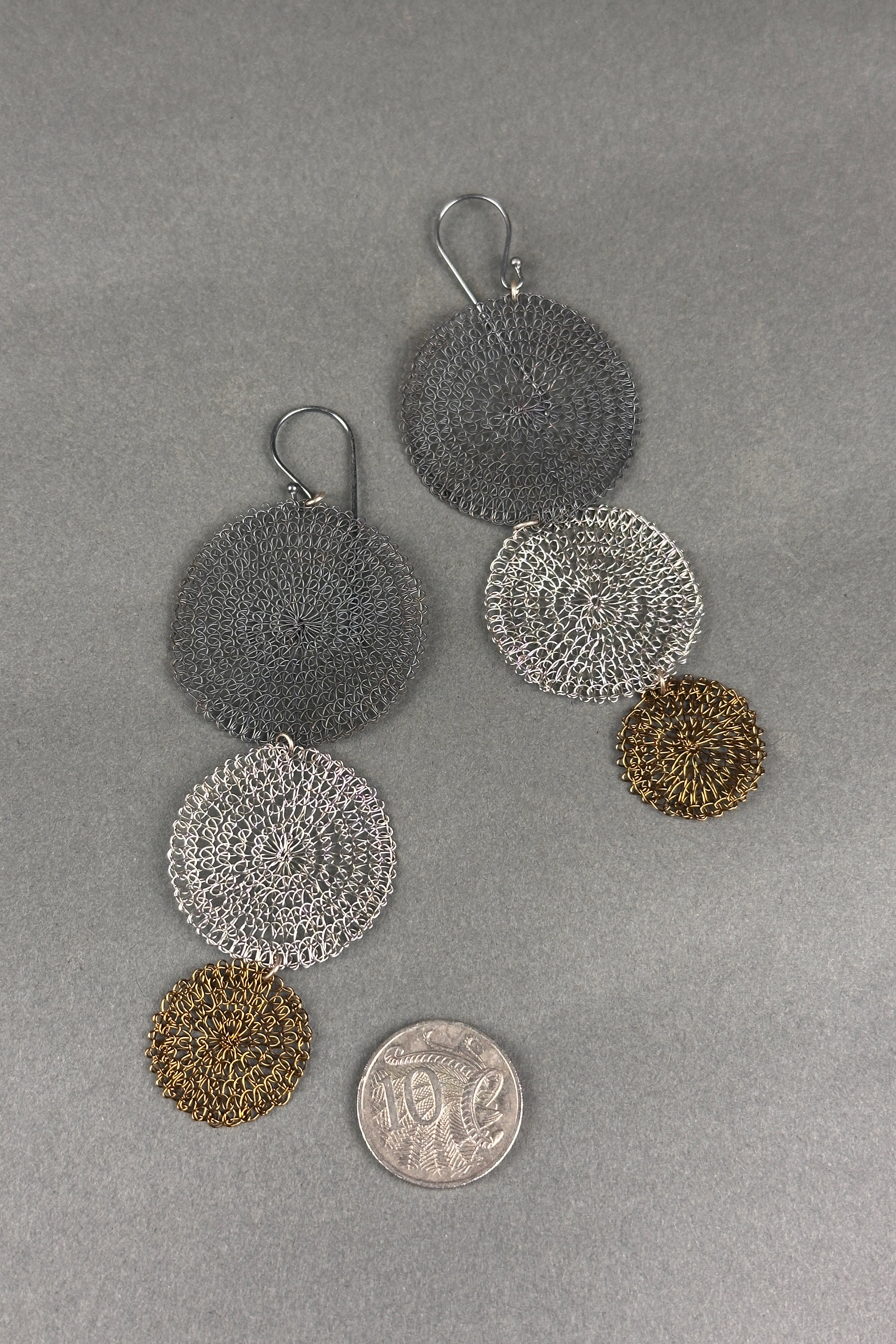 Seriously Designed tricolour round earrings