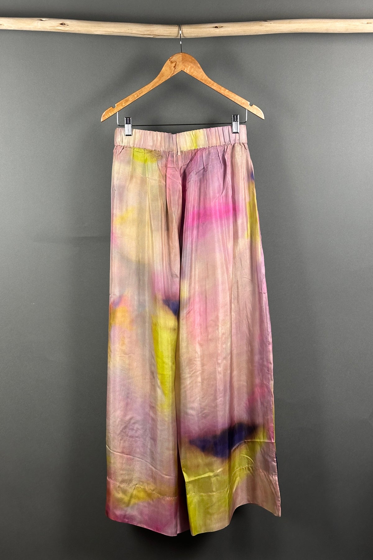 Mes Demoiselles Rosa  silk pants in rainbow print